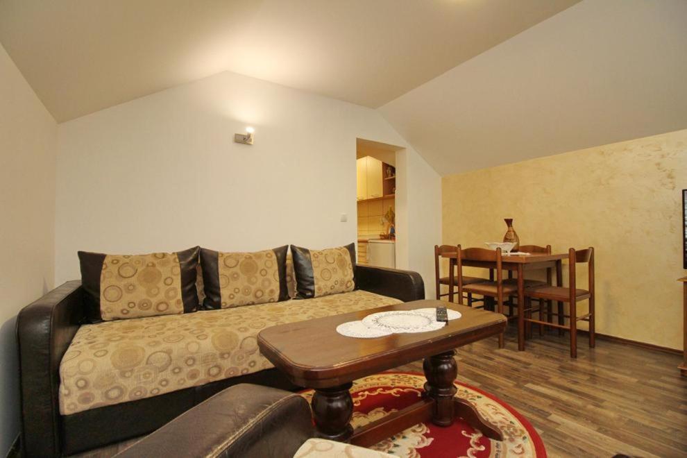 Apartmani Bogdanovic Ζλάτιμπορ Εξωτερικό φωτογραφία