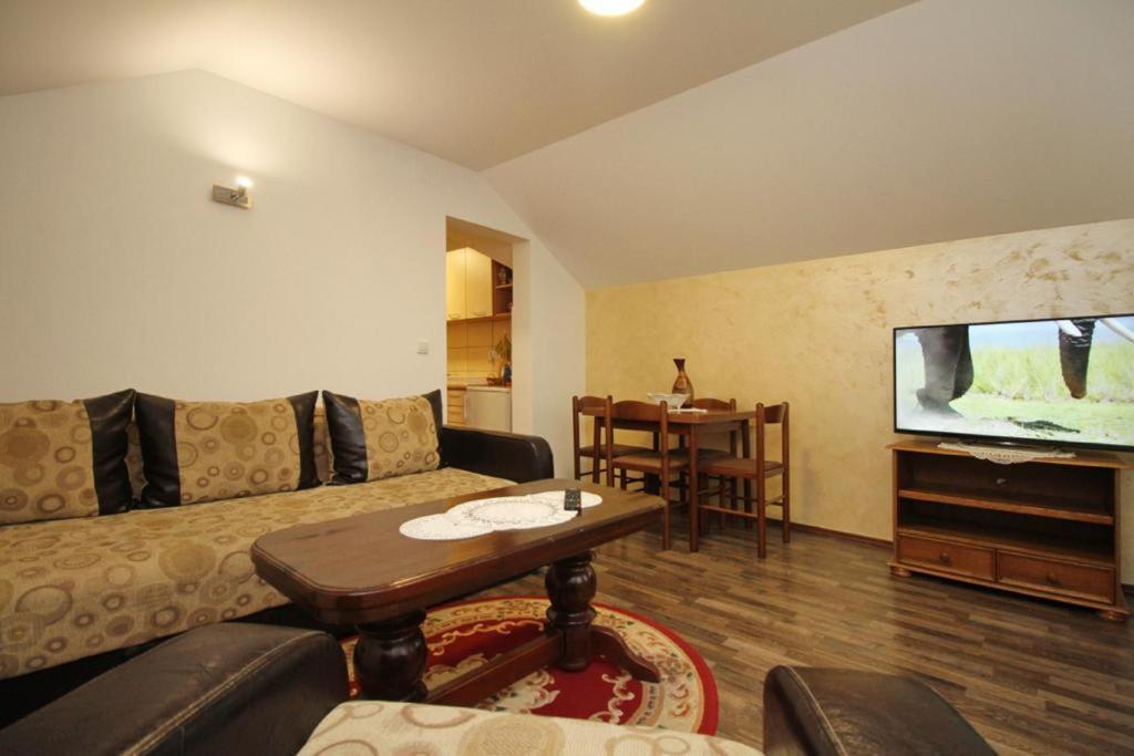 Apartmani Bogdanovic Ζλάτιμπορ Εξωτερικό φωτογραφία